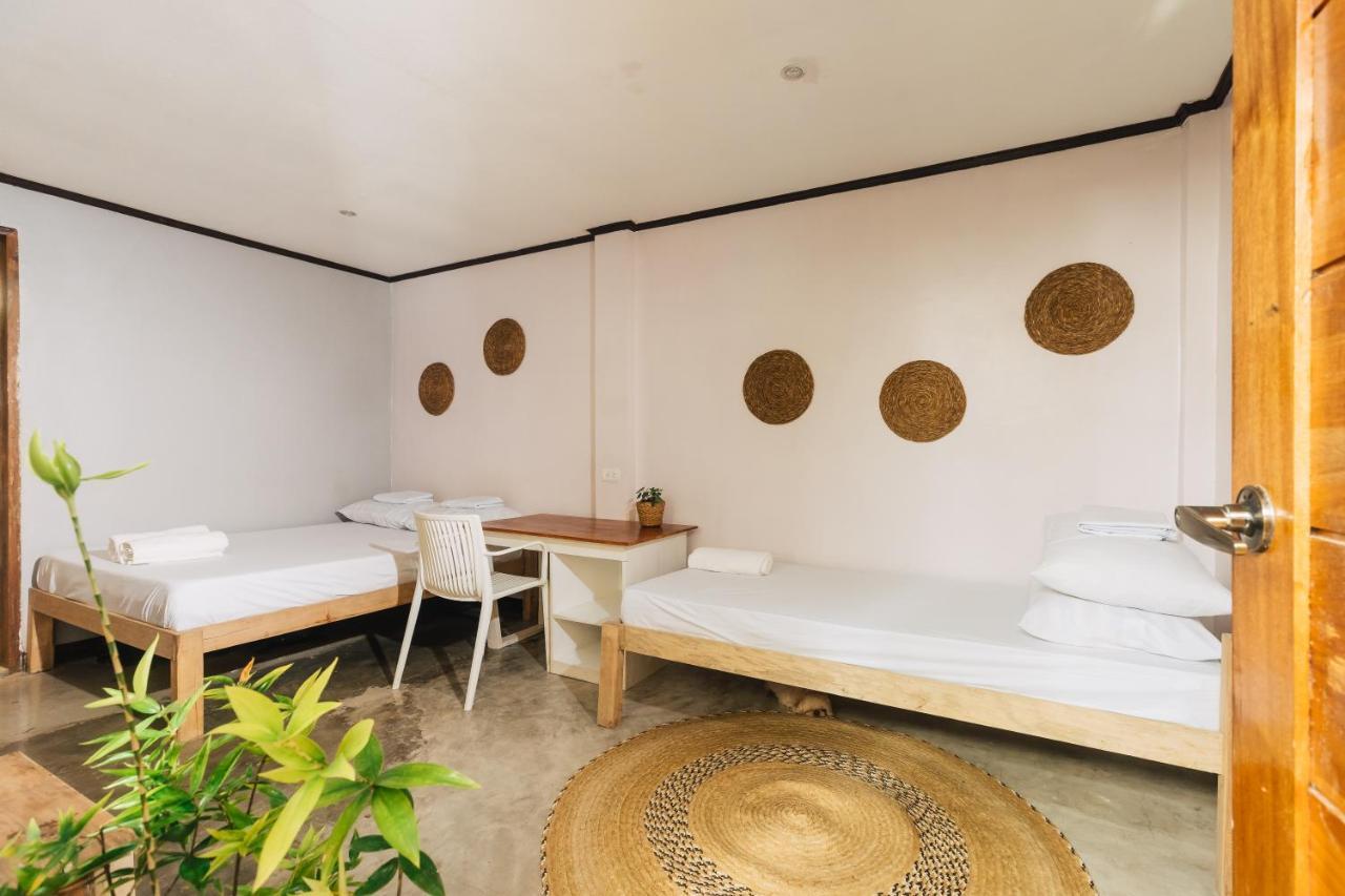 Higala Hostel Siargao General Luna  Exterior photo